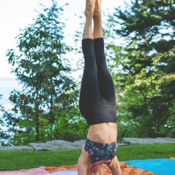 Lululemon Wunder Under Crop Roll Down Size 6 - Picture 1 of 4